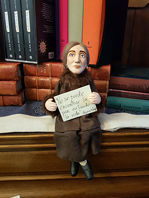 FIGURA DECORATIVA VIRGINIA WOOLF